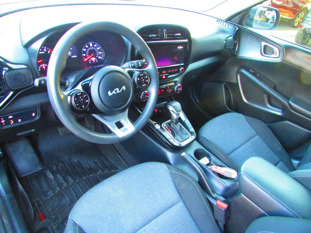 Used 2022 Kia Soul S image 14