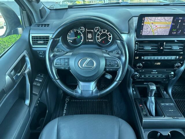 Used 2022 Lexus GX 460 w/ Black Line Special Edition AWD/4WD image 18