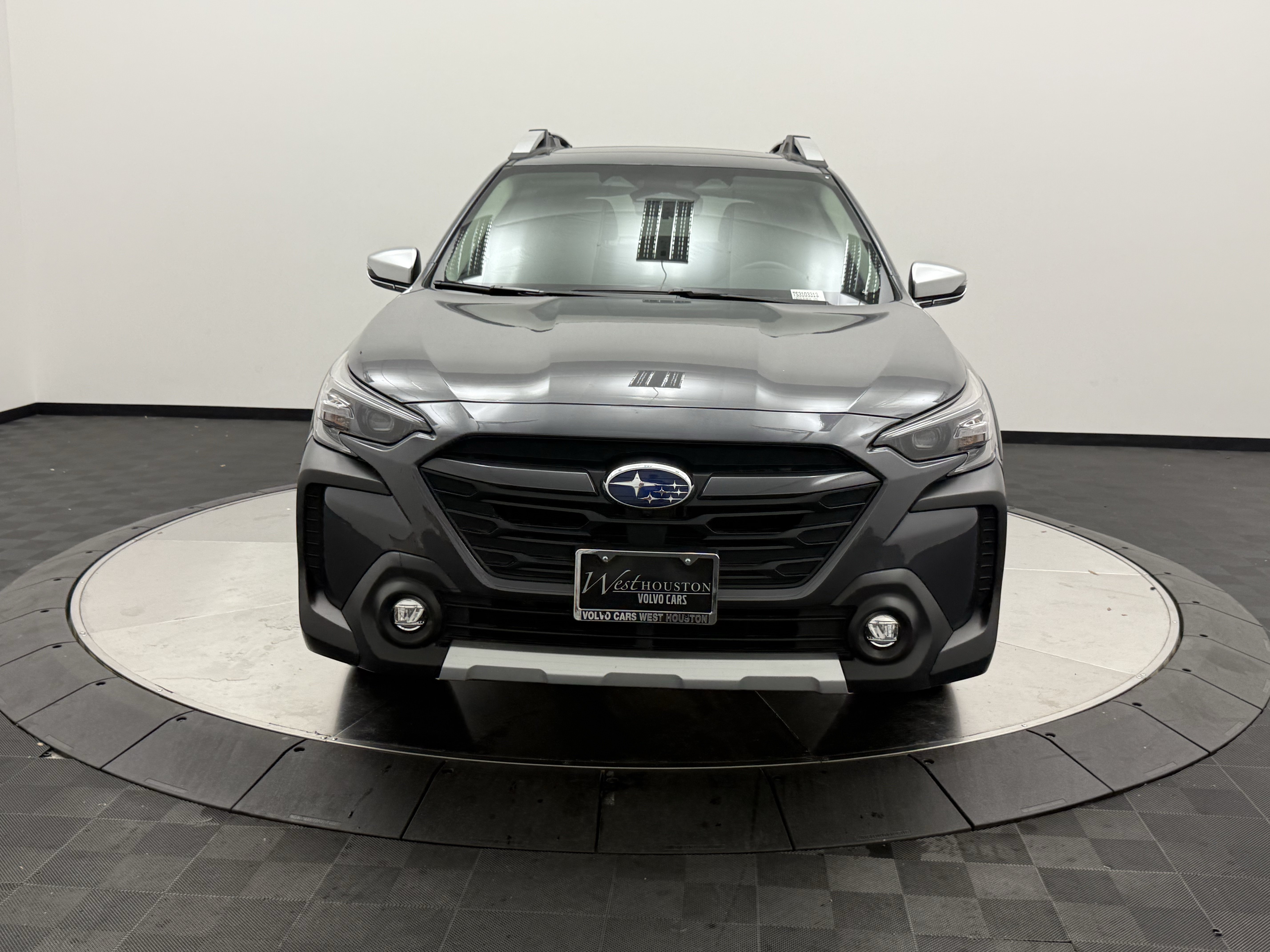 Used 2025 Subaru Outback Touring AWD/4WD image 2