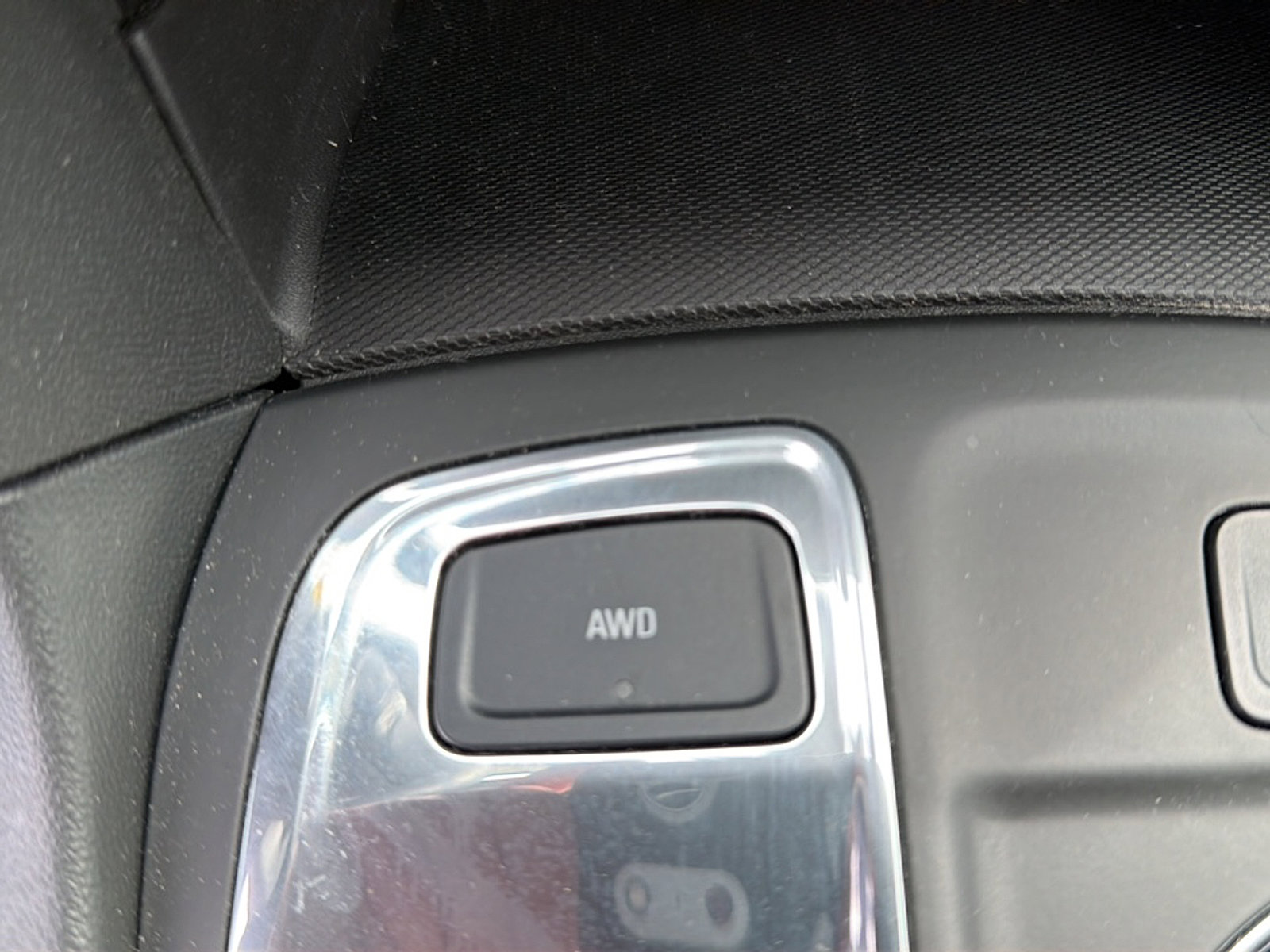 Used 2024 Chevrolet Equinox LT AWD/4WD image 14