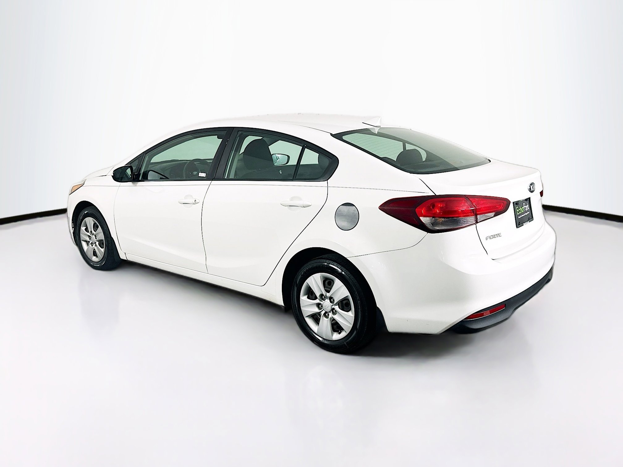 Used 2017 Kia Forte LX image 5