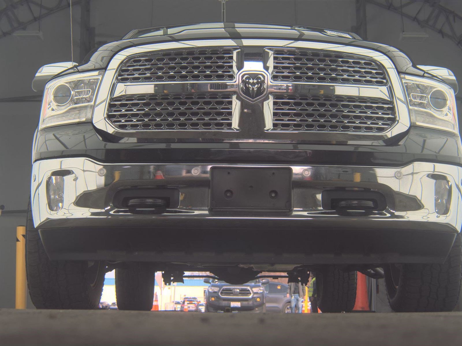 Used 2018 RAM 1500 Laramie w/ Convenience Group image 4