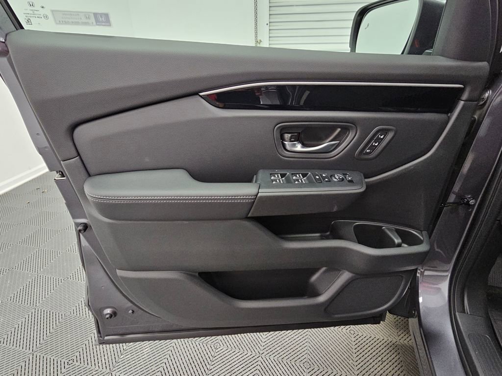 New 2025 Honda Pilot EX-L image 29
