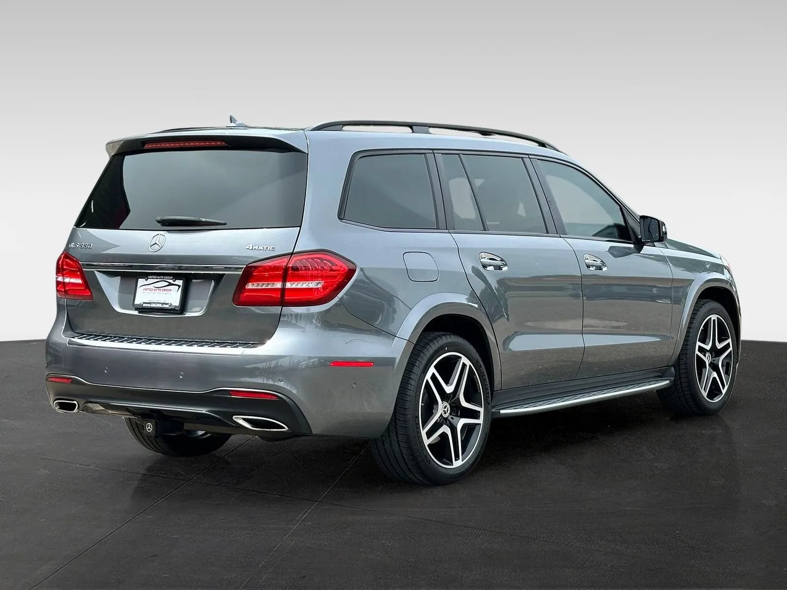 Used 2018 Mercedes-Benz GLS 550 4MATIC w/ Driver Assistance Package image 7