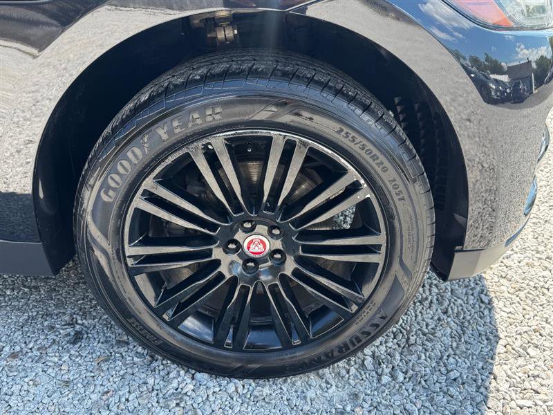Used 2018 Jaguar F-PACE Portfolio image 23