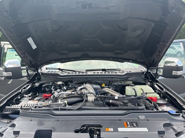 New 2025 Ford F250 Lariat w/ Chrome Package image 24