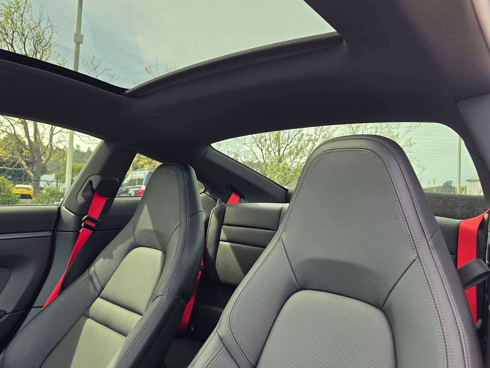 Used 2024 Porsche 911 Carrera image 24