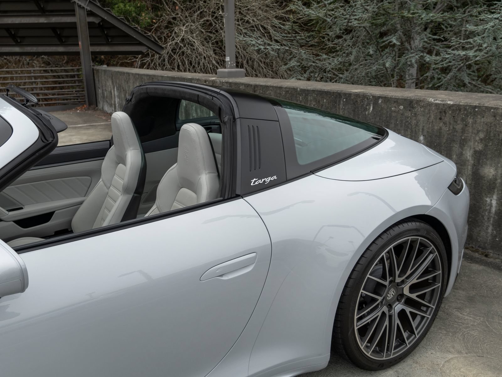 Certified 2024 Porsche 911 Targa 4S AWD/4WD image 18