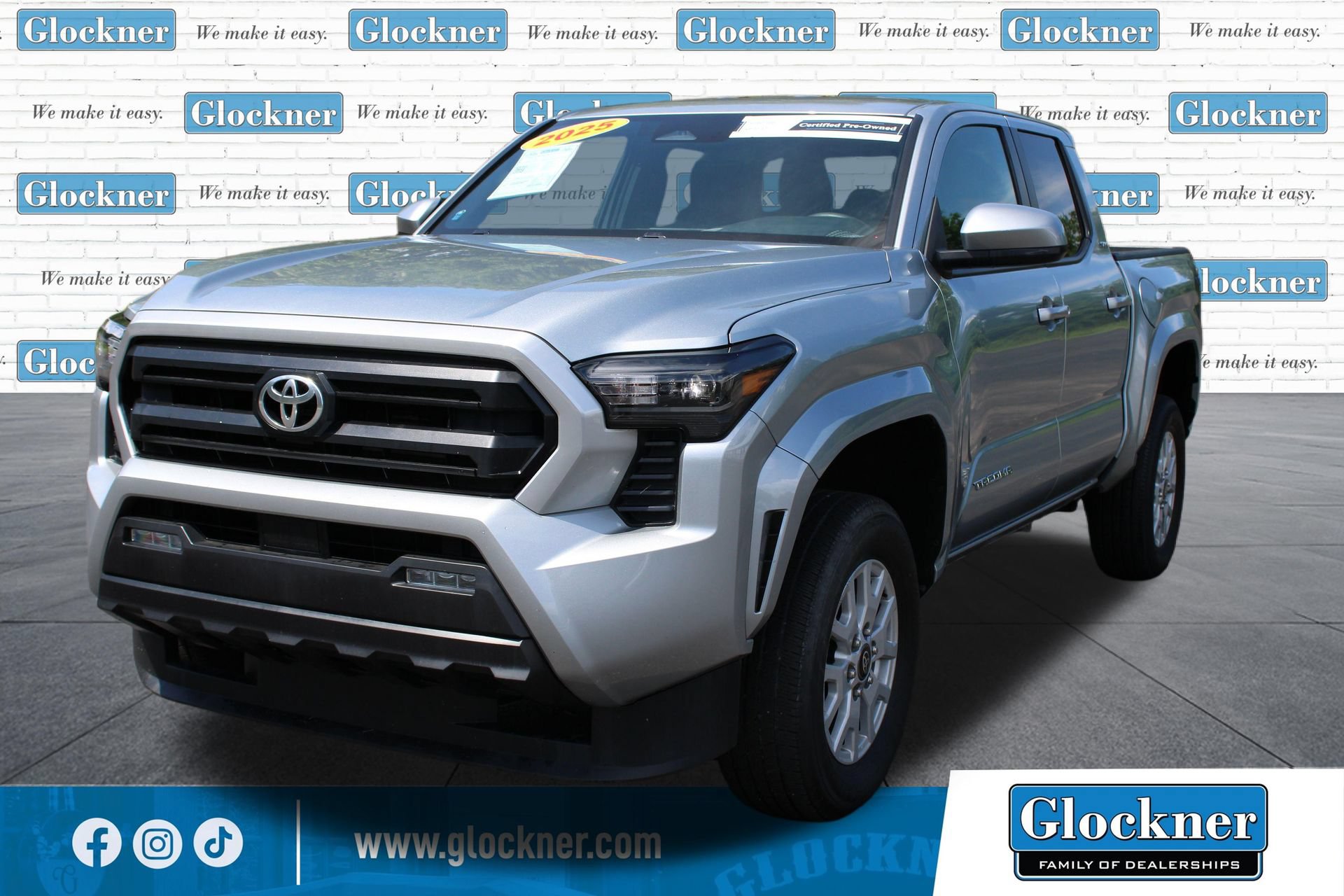 Used 2025 Toyota Tacoma SR5 AWD/4WD image 10