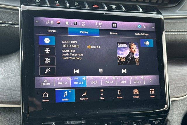 Used 2021 Jeep Grand Cherokee L Limited image 19