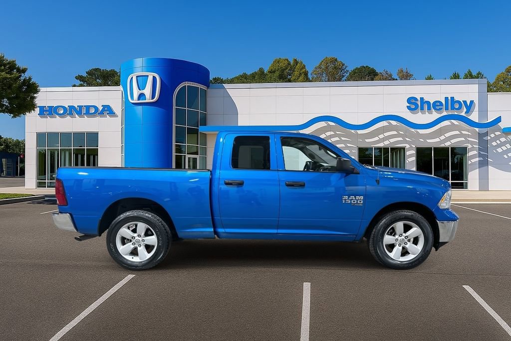 Used 2024 RAM 1500 Classic SLT image 9