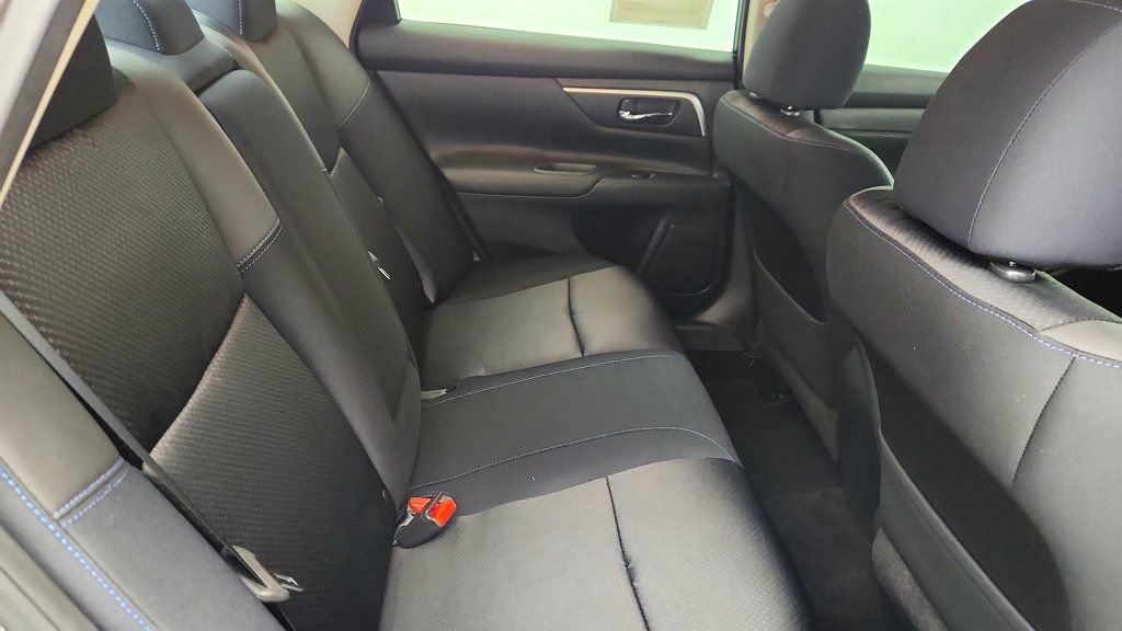 Used 2017 Nissan Altima 2.5 SR w/ Midnight Edition Package image 21