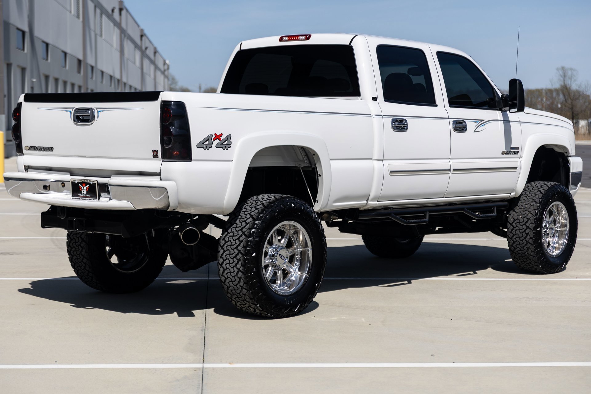 Used 2006 Chevrolet Silverado 2500 LT w/ Heavy-Duty Power Package image 18