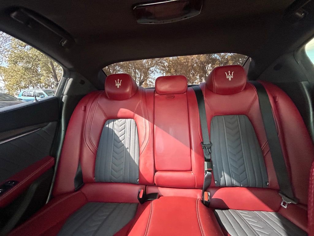 Used 2016 Maserati Ghibli S image 13