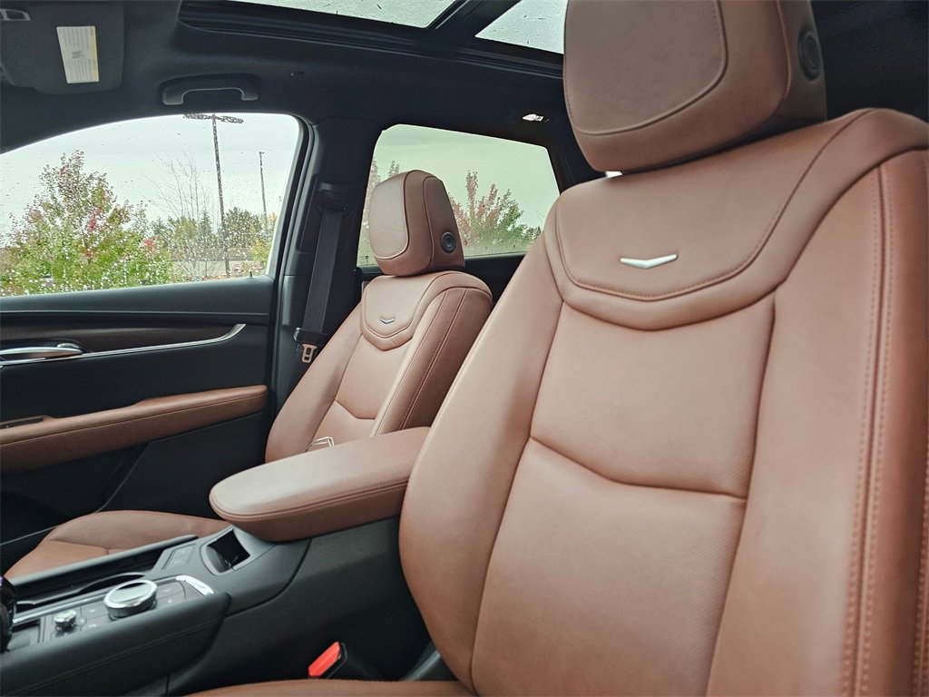 Certified 2025 Cadillac XT5 Premium Luxury w/ Technology Package image 23