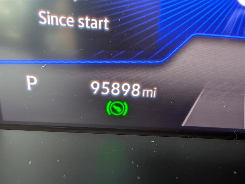 Used 2022 Volkswagen Tiguan SE image 30