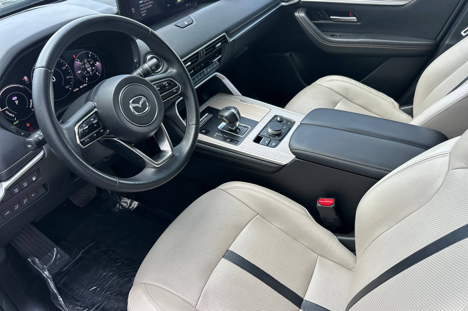 Certified 2024 MAZDA CX-90 Plug-In Hybrid w/ Premium Pkg AWD/4WD image 10