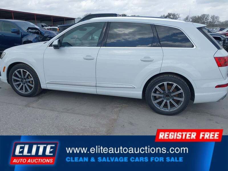 Used 2017 Audi Q7 3.0T Prestige w/ Prestige Package image 28