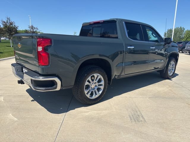 Used 2025 Chevrolet Silverado 1500 LTZ w/ LTZ Premium Package AWD/4WD image 33