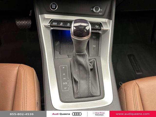 Certified 2025 Audi Q3 2.0T Premium Plus w/ Premium Plus Package AWD/4WD image 29