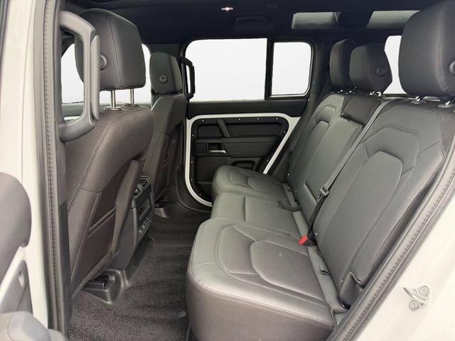 Used 2025 Land Rover Defender 110 S image 13
