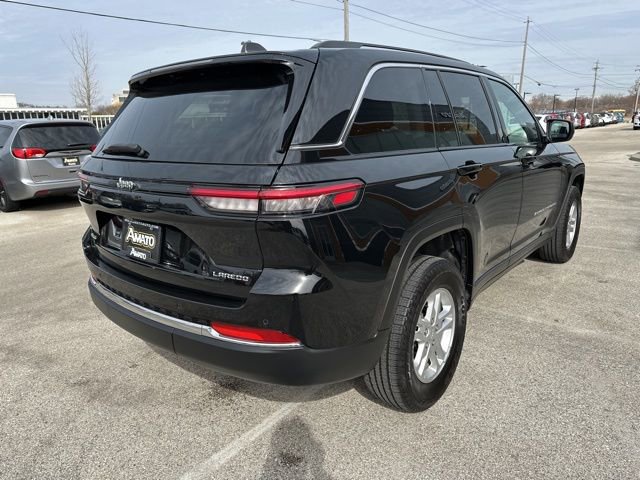 Used 2023 Jeep Grand Cherokee Laredo image 41
