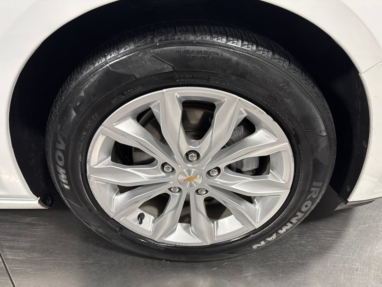 Used 2024 Chevrolet Malibu LT FWD image 14
