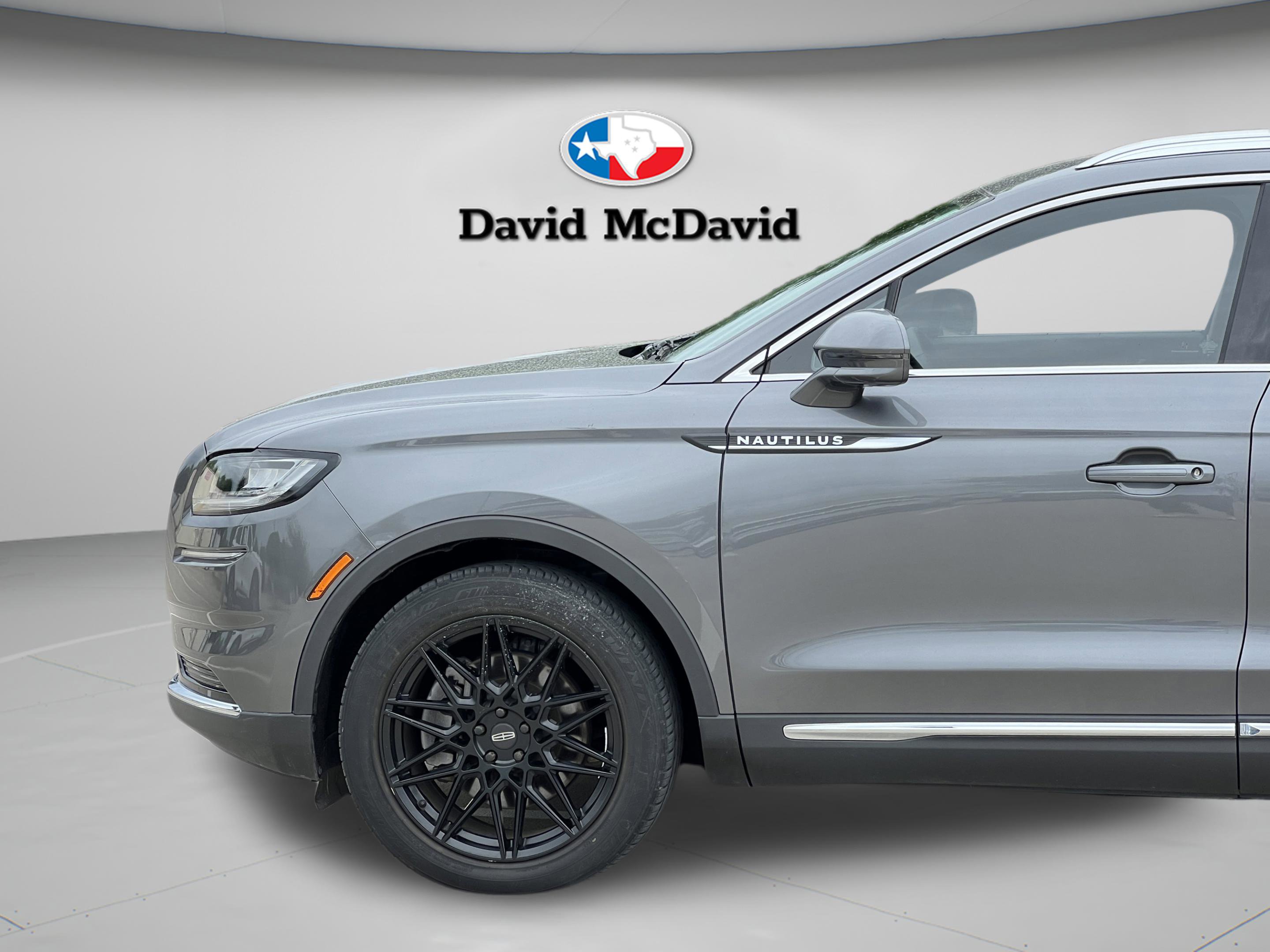 Certified 2023 Lincoln Nautilus FWD w/ Premium Package image 28