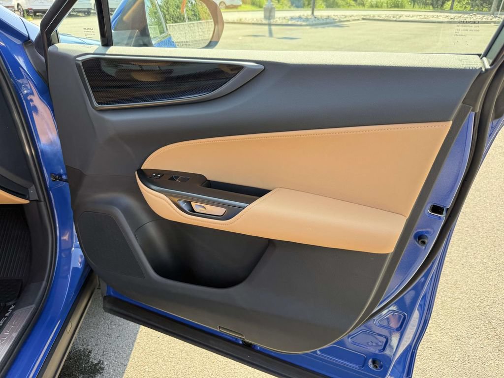 Used 2026 Lexus NX 350 AWD w/ Accessory Package (Z1) image 18