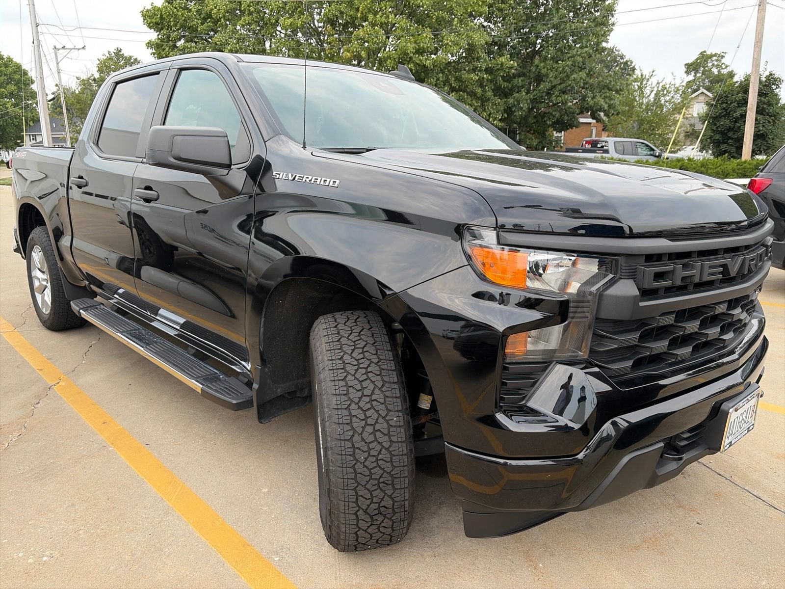 Used 2022 Chevrolet Silverado 1500 Custom AWD/4WD image 2