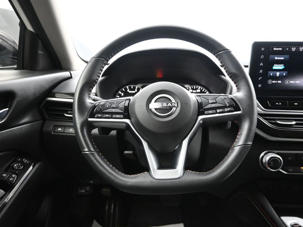 Used 2024 Nissan Altima 2.5 SR w/ SR Premium Package image 31