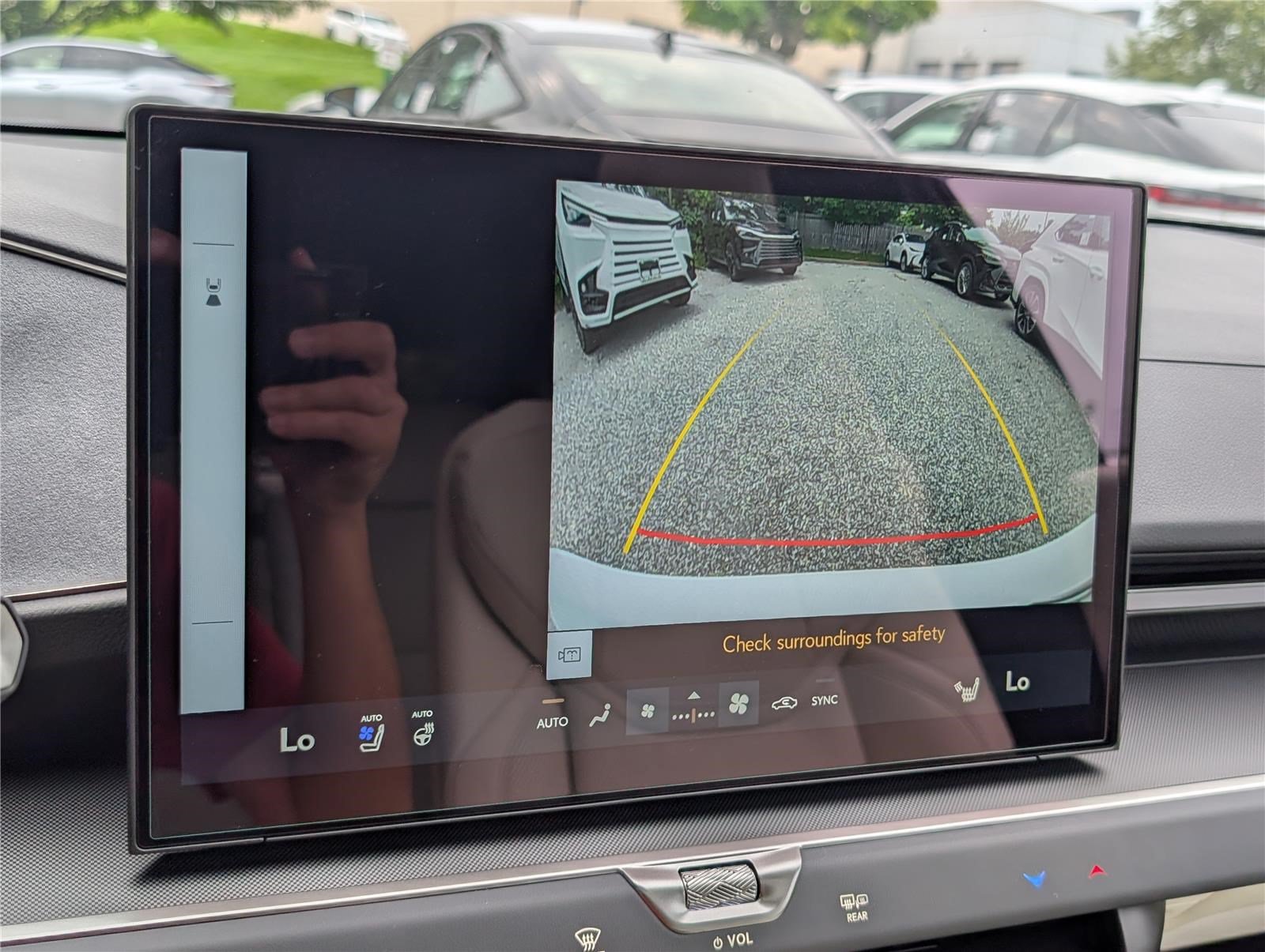 New 2026 Lexus ES 500e AWD/4WD image 23