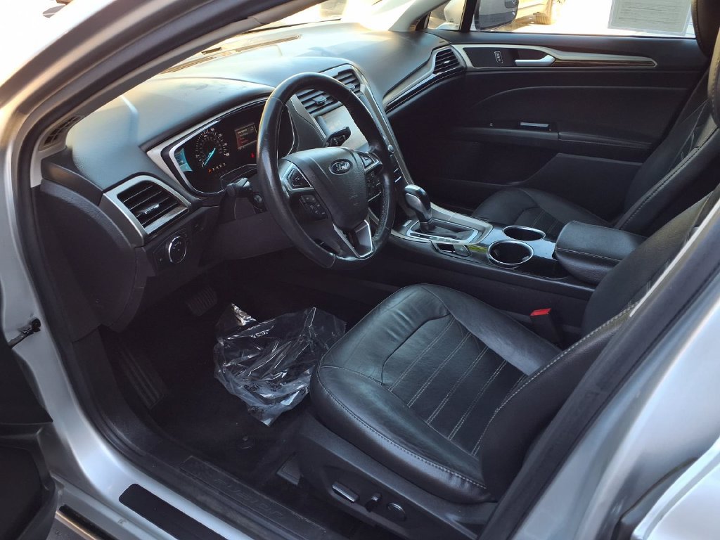 Used 2013 Ford Fusion SE FWD image 16