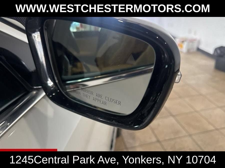 Used 2022 BMW 530e xDrive w/ Premium Package AWD/4WD image 12