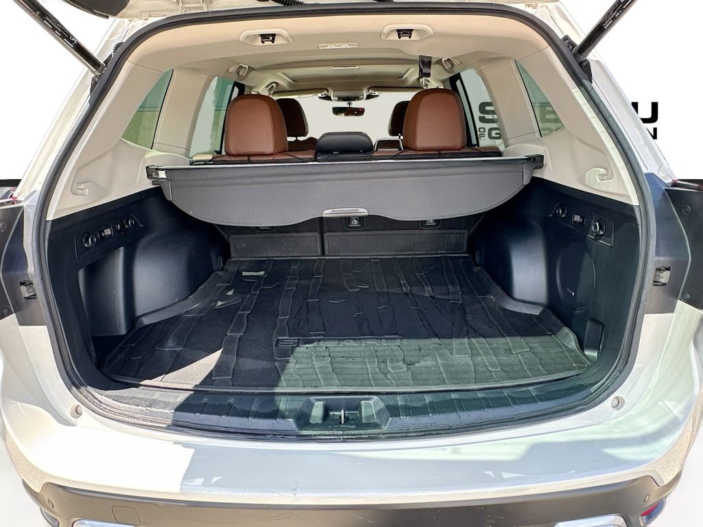 Certified 2023 Subaru Forester Touring AWD/4WD image 32