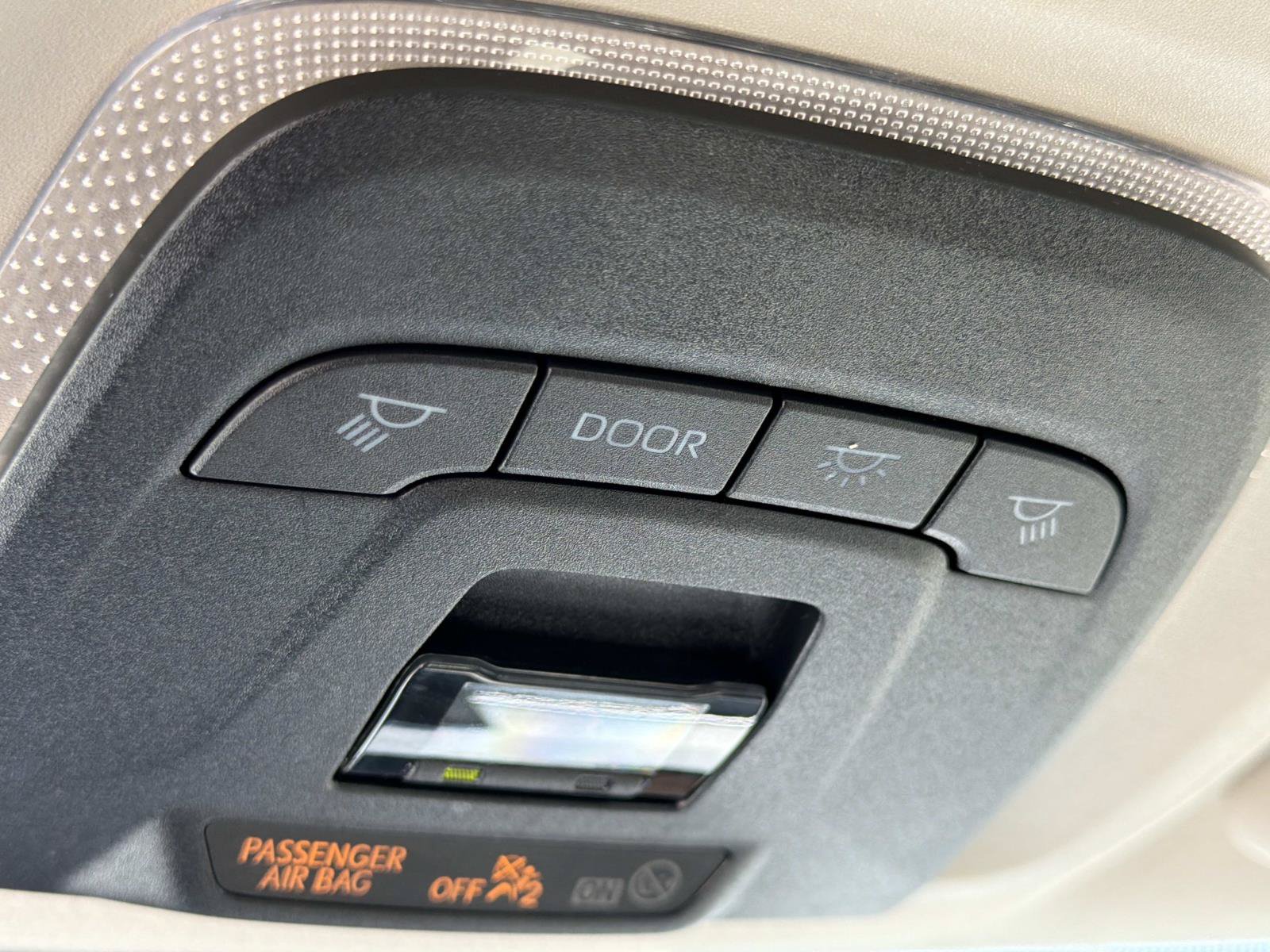 Used 2024 Toyota Corolla LE FWD image 27