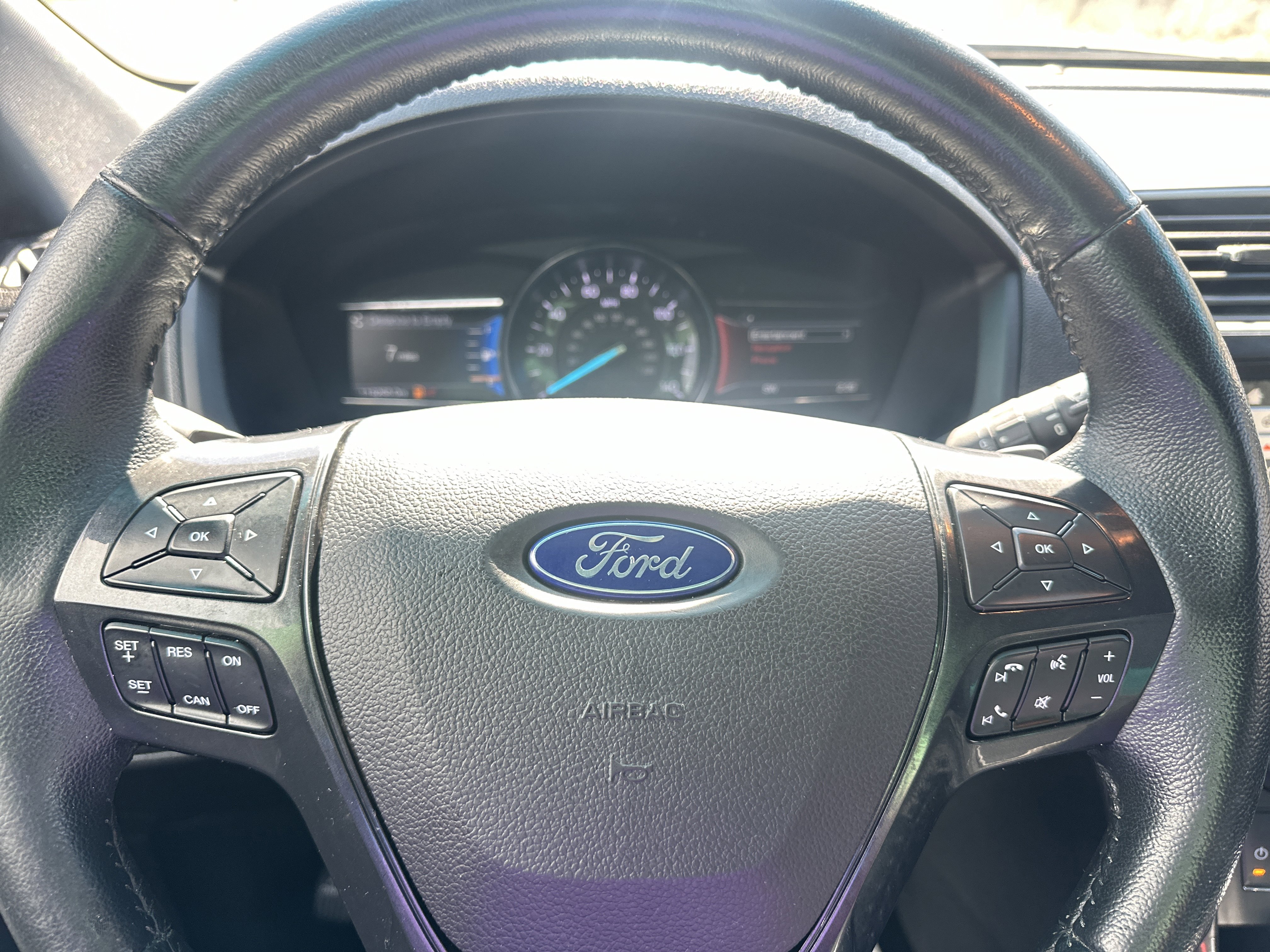 Used 2017 Ford Explorer XLT w/ Equipment Group 202A image 12