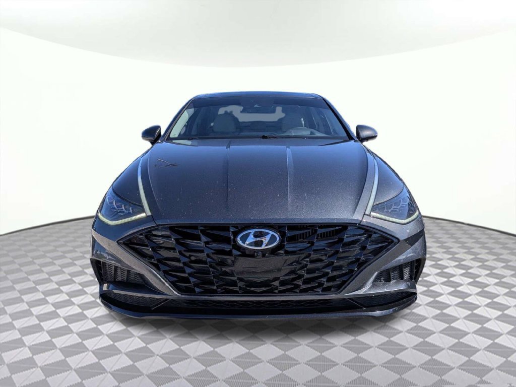 Used 2023 Hyundai Sonata Limited w/ Preferred Accessory Package FWD image 6