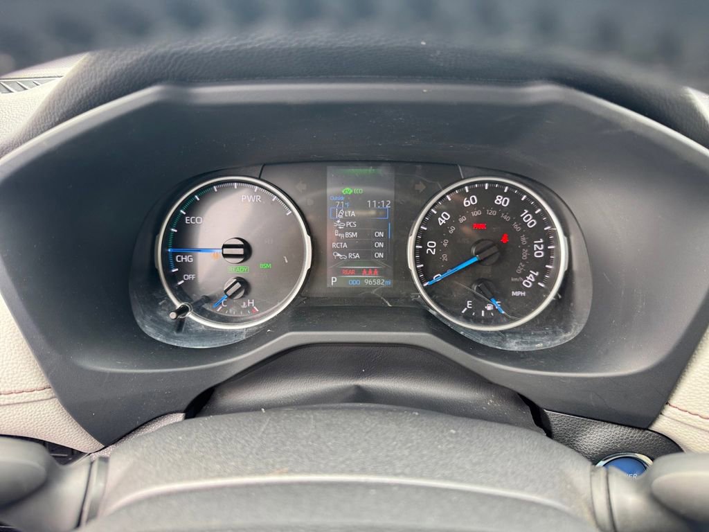 Used 2022 Toyota RAV4 XLE Premium image 36