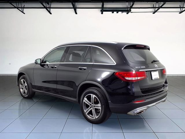 Used 2019 Mercedes-Benz GLC 300 4MATIC image 3