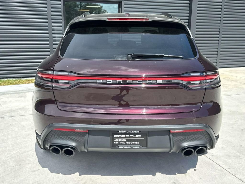 Used 2023 Porsche Macan Turbo image 12