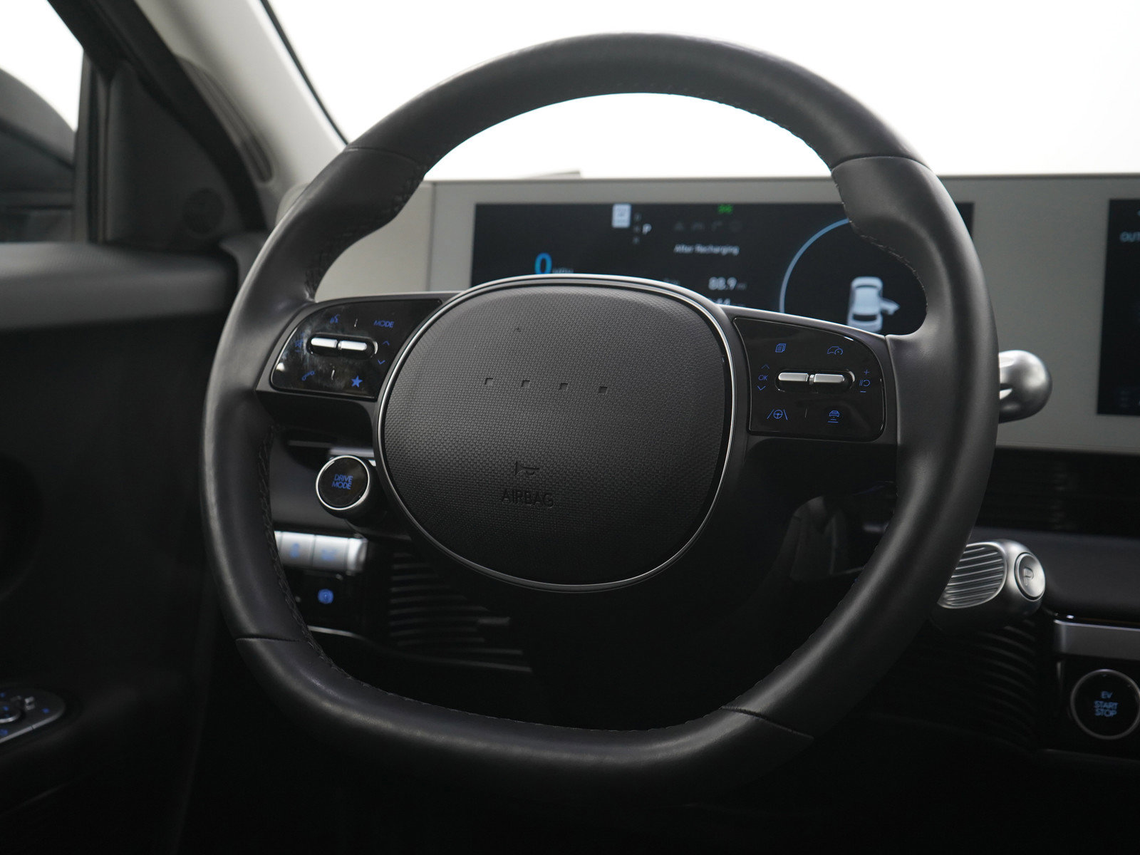 Certified 2024 Hyundai Ioniq 5 SEL AWD/4WD image 14