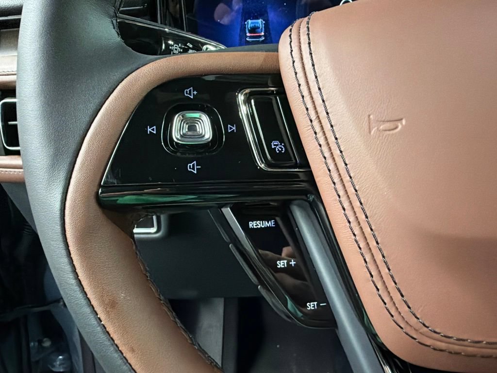 New 2026 Lincoln Aviator Reserve AWD/4WD image 16