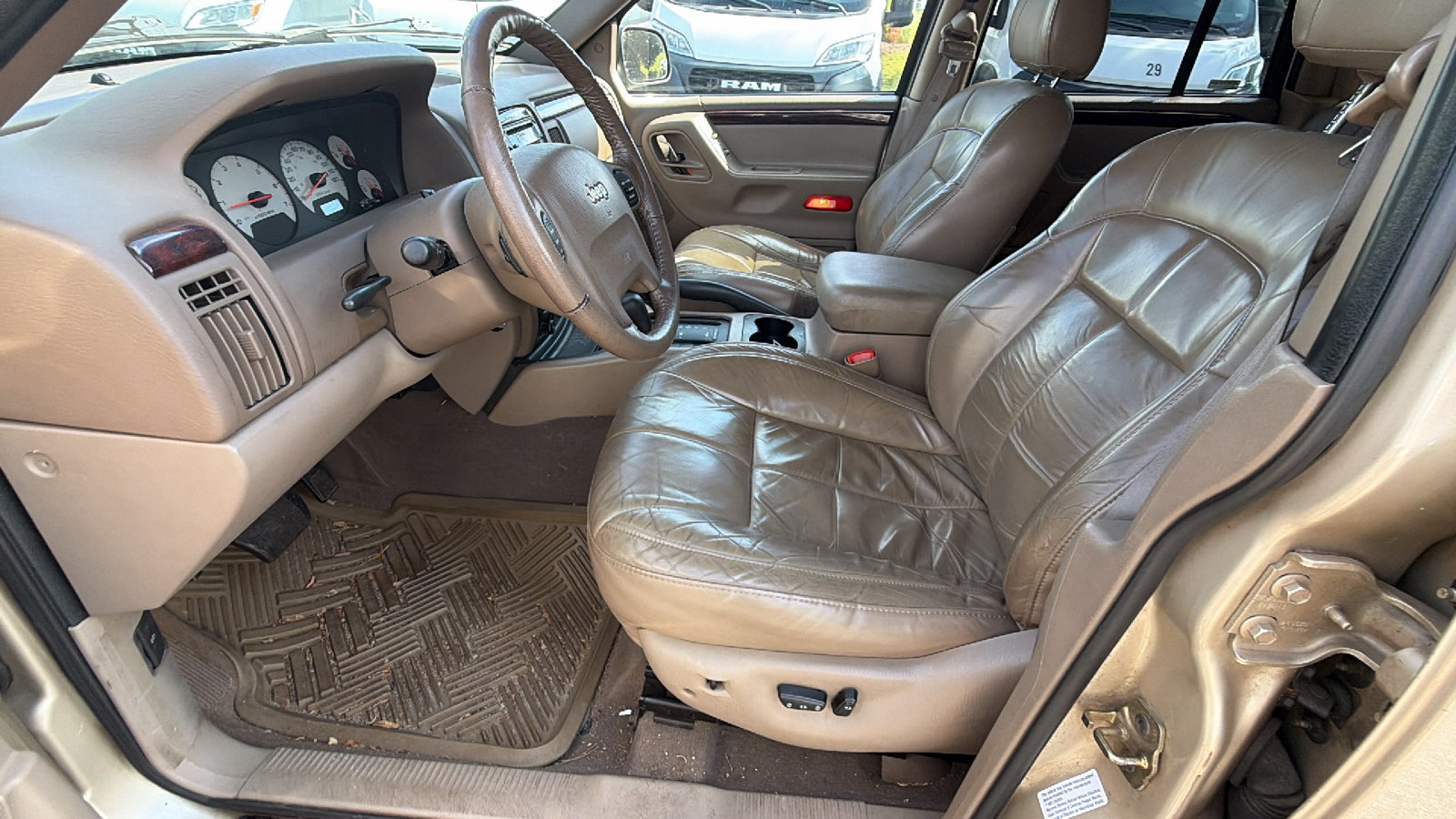 Used 2001 Jeep Grand Cherokee Limited AWD/4WD image 16