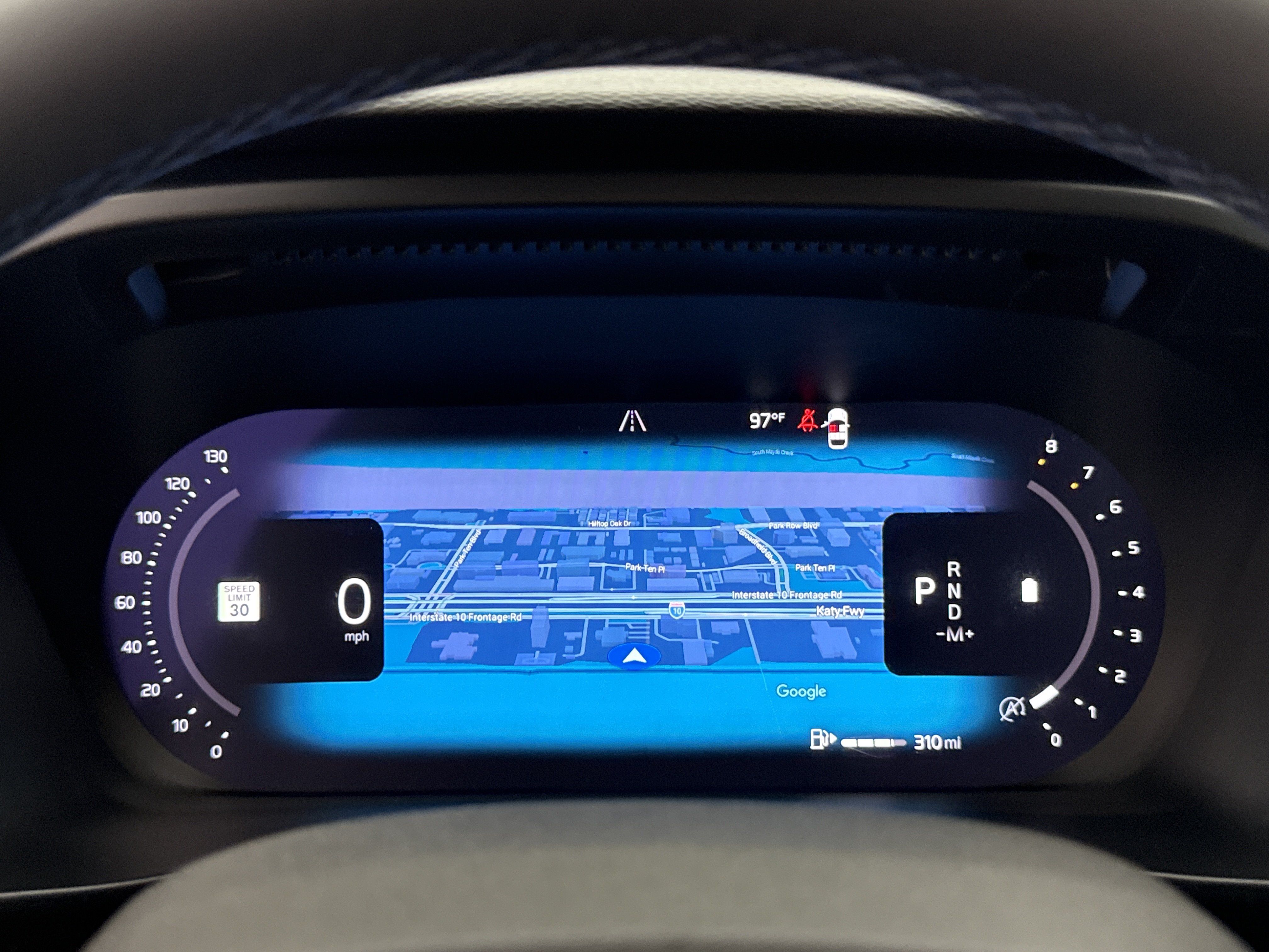 Certified 2024 Volvo XC40 B5 Plus AWD/4WD image 19