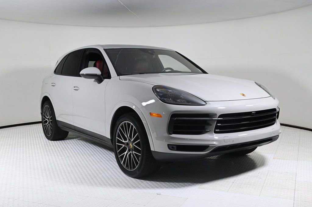 Certified 2022 Porsche Cayenne image 9