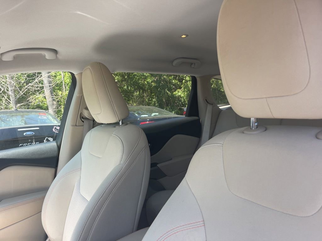 Used 2019 Jeep Cherokee Latitude w/ Popular Appearance Group AWD/4WD image 9