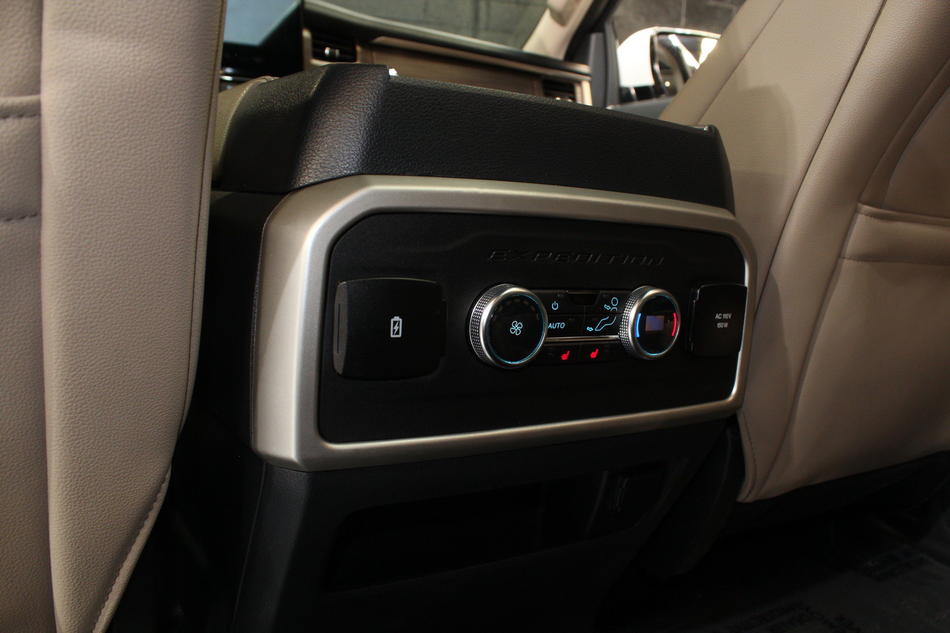 Used 2023 Ford Expedition Max Limited AWD/4WD image 41
