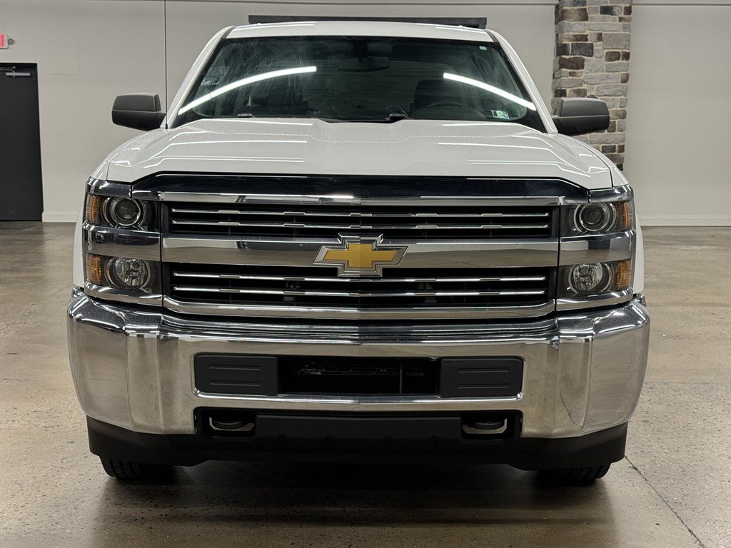 Used 2016 Chevrolet Silverado 2500 W/T AWD/4WD image 2