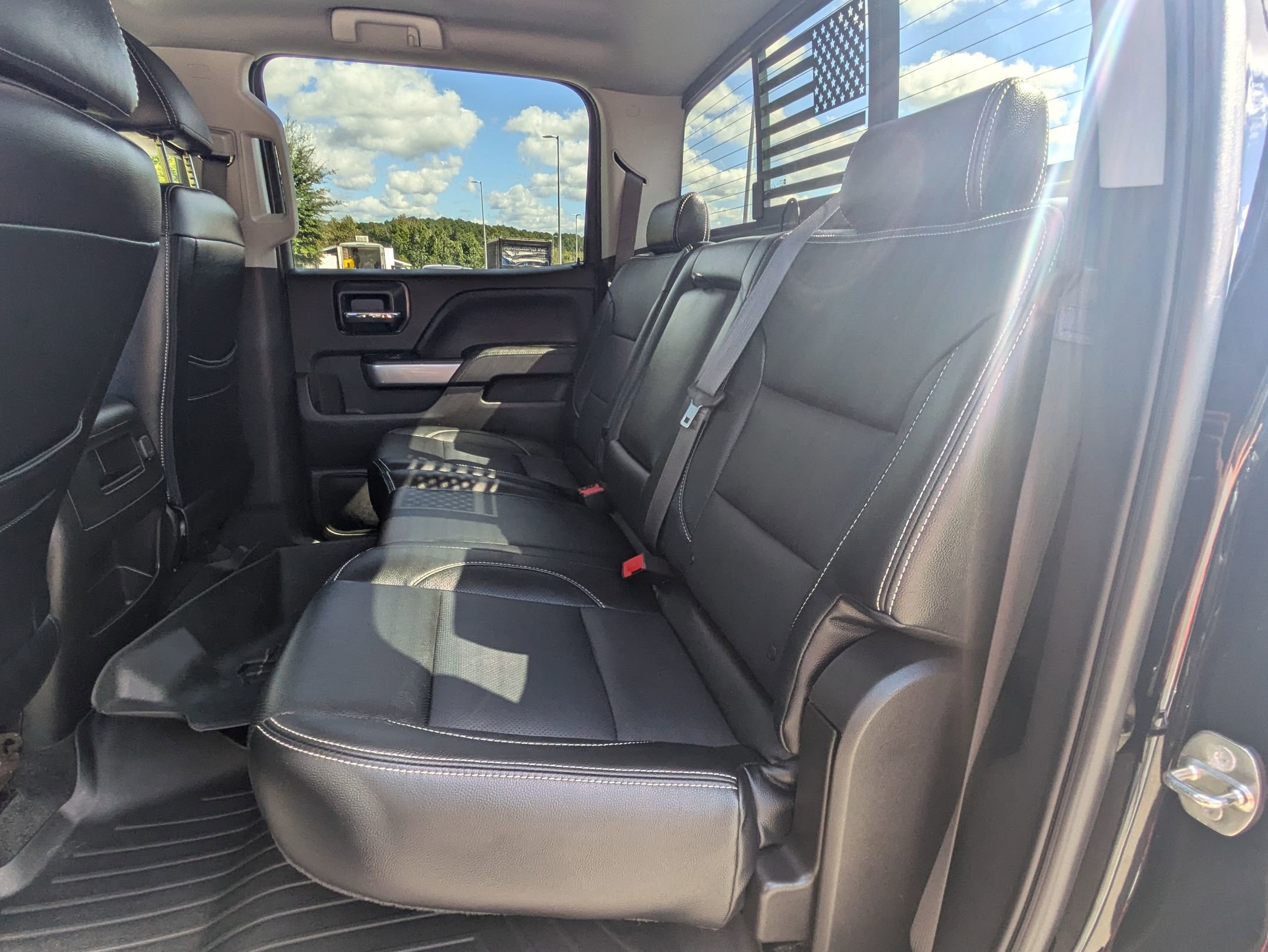 Used 2018 Chevrolet Silverado 1500 LT w/ All Star Edition image 23